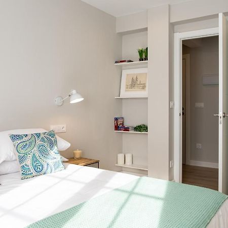 Apartamento De Diseno Centrico Con Terraza Espectacular سانتياغو دي كومبوستيلا المظهر الخارجي الصورة