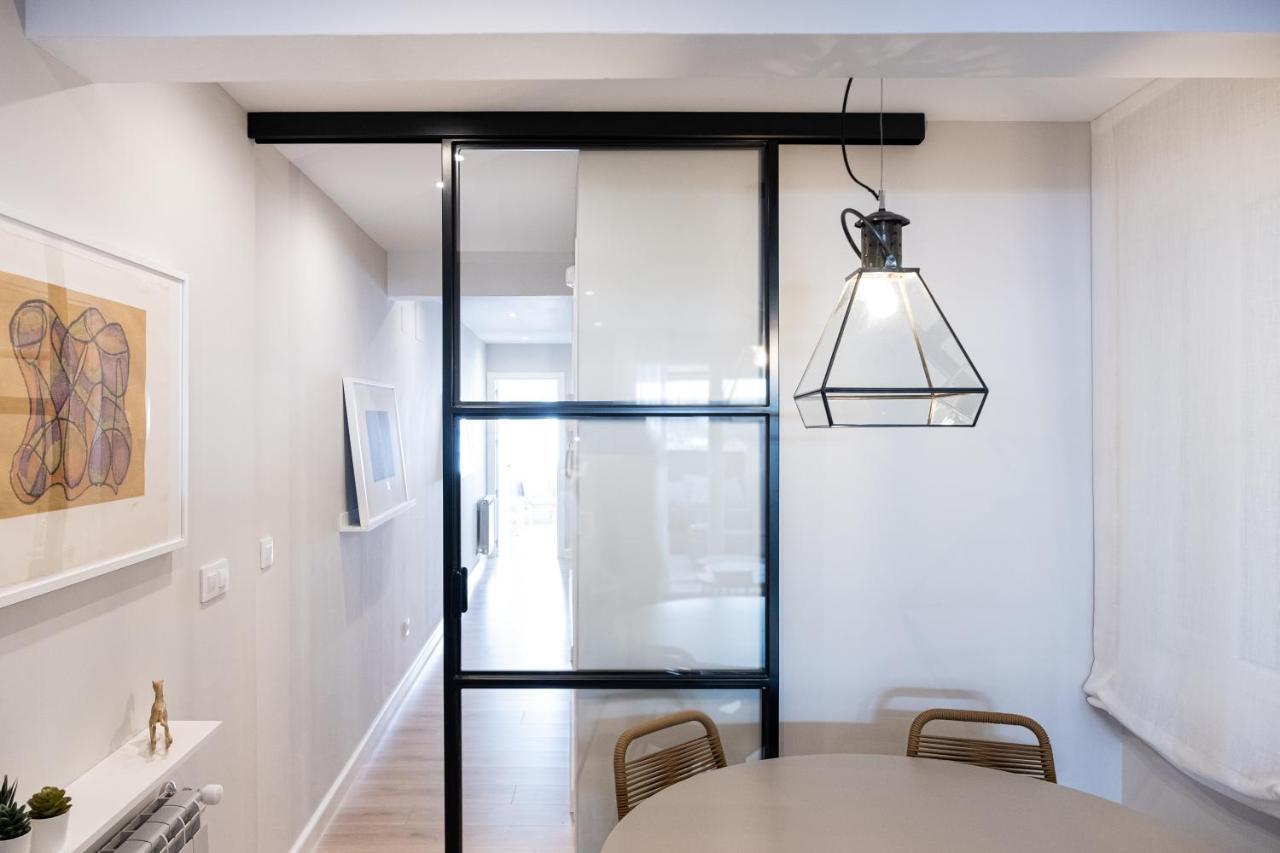 Apartamento De Diseno Centrico Con Terraza Espectacular سانتياغو دي كومبوستيلا المظهر الخارجي الصورة